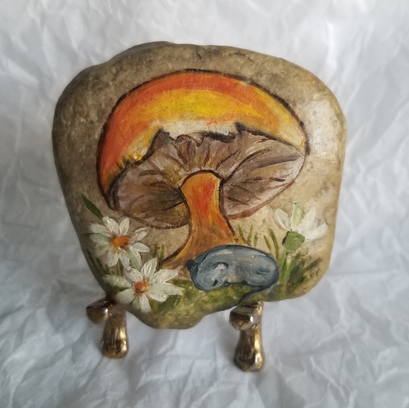 1960s Boho Hand painted Rock Mushroom,Flowers with Gold tone Easel, Miniature - Picture 1 of 6